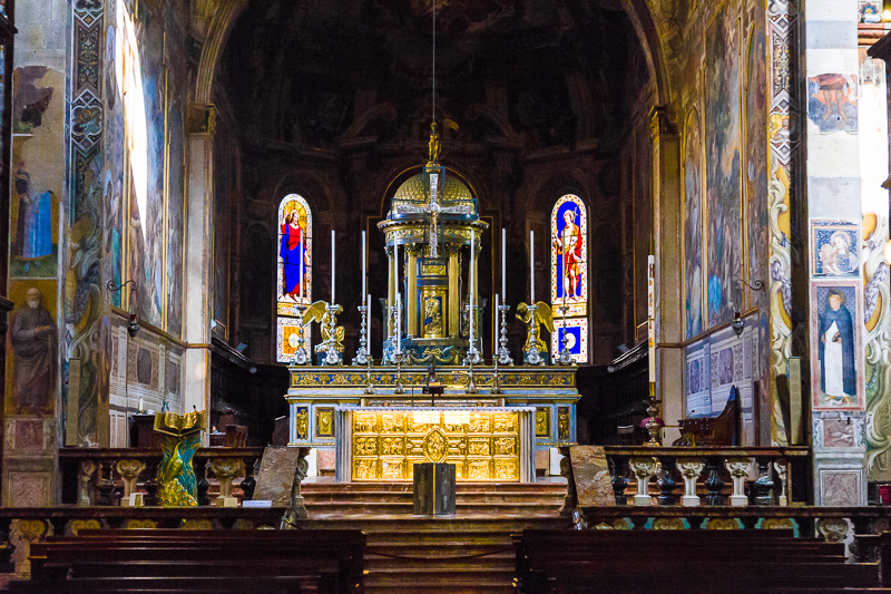 L’altare maggiore del Duomo