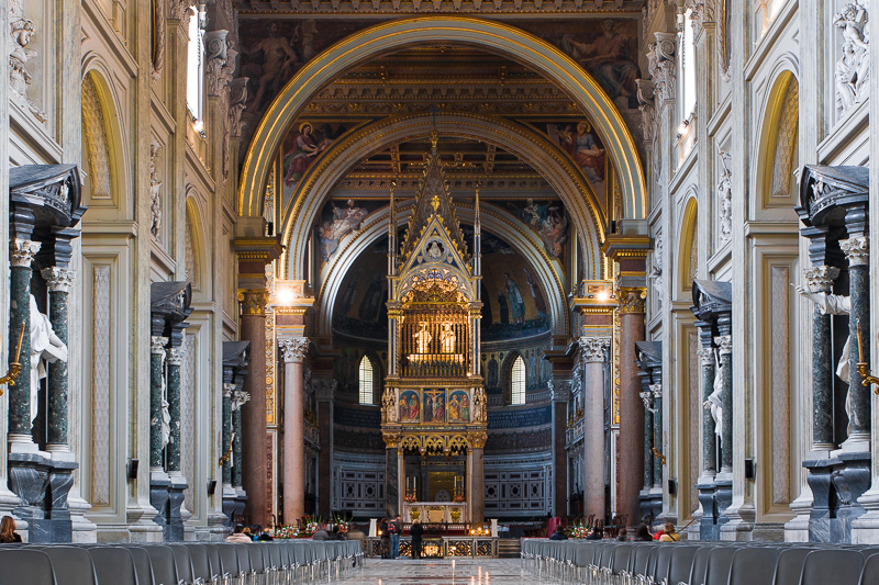 Il Tabernacolo Ogivale nella basilica di San Giovanni in Laterano